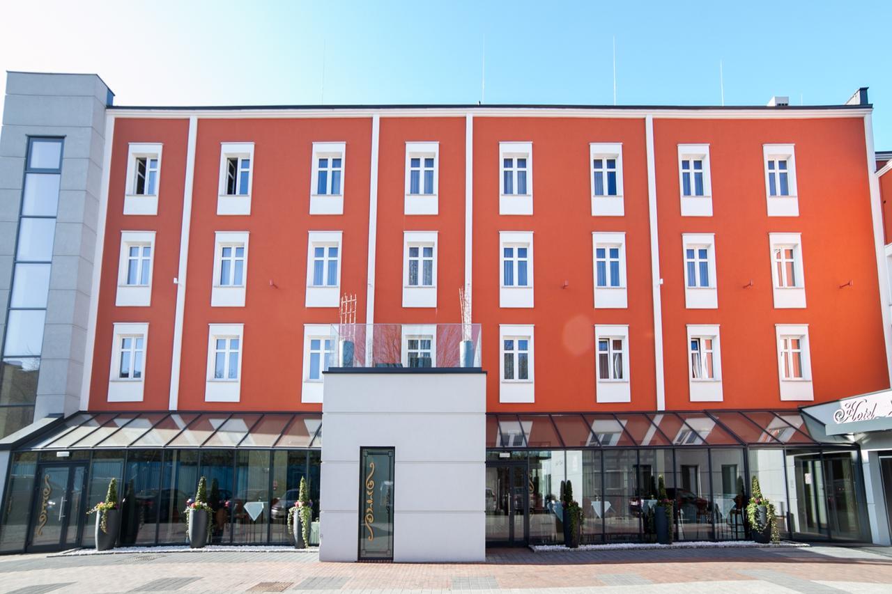 Hotel Przy Mlynie Рыбник Экстерьер фото