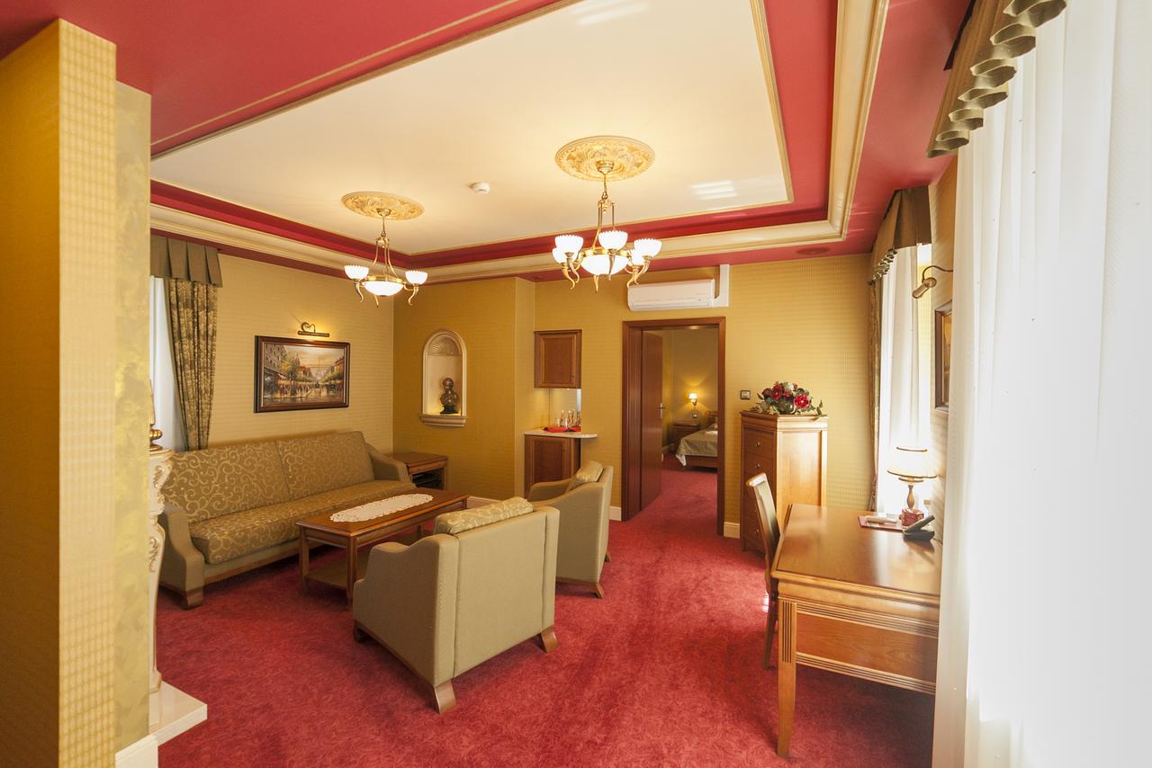 Hotel Przy Mlynie Рыбник Экстерьер фото