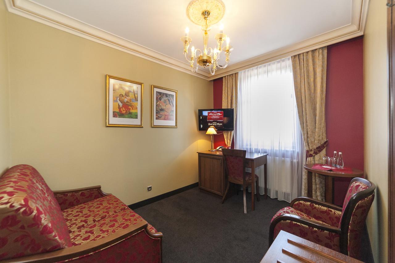 Hotel Przy Mlynie Рыбник Экстерьер фото