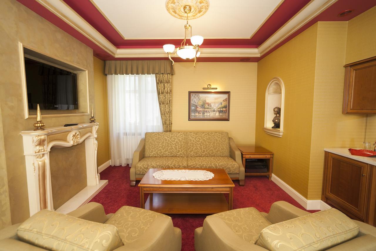 Hotel Przy Mlynie Рыбник Экстерьер фото